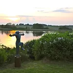 Schlei Marina Huelsen *