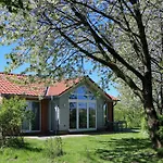 Schlei Marina Huelsen Дом отдыха *