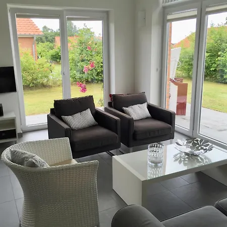 度假居 Schlei Marina Huelsen *