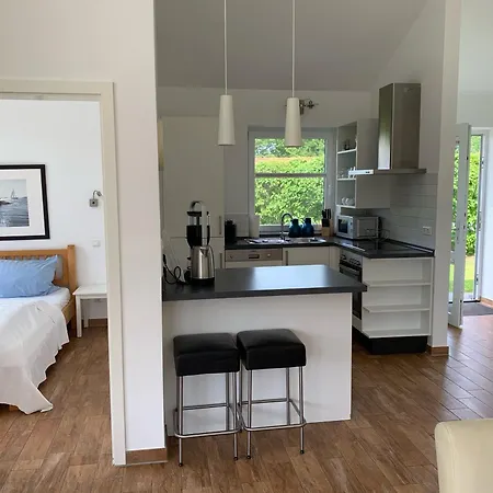 Schlei Marina Huelsen 度假居 *