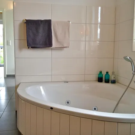 Schlei Marina Huelsen 度假居